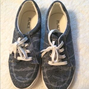 Boys Children’s Place casual sneakers
